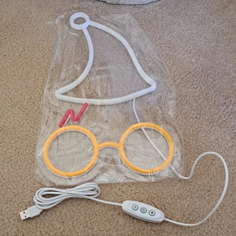 Neon Harry Potter and Hat Neon Light, Light To Dark Switch